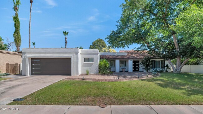 8030 E Via Sierra