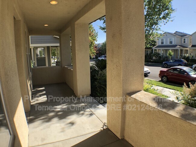 40062 Stowe Rd Temecula, CA 92591 photo 2