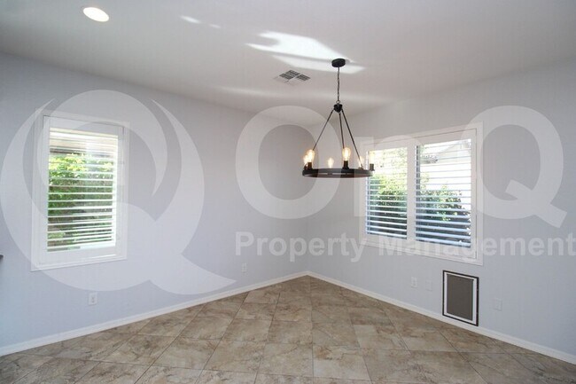 4438 E Campo Bello Dr Phoenix, AZ 85032 photo 4