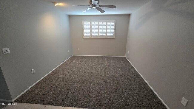10715 W Tropicana Cir Sun City, AZ 85351 photo 4