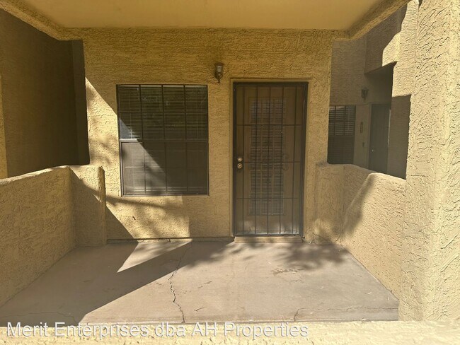 1126 W Elliot Rd Chandler, AZ 85224 photo 2
