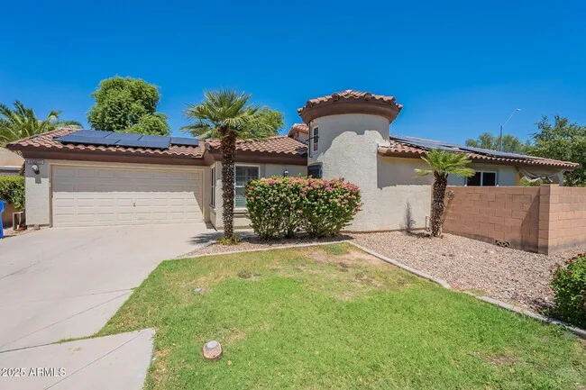 15927 N 171st Dr Surprise, AZ 85388 photo 3