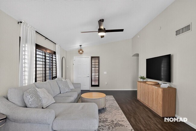 4722 E St John Rd Phoenix, AZ 85032 photo 5