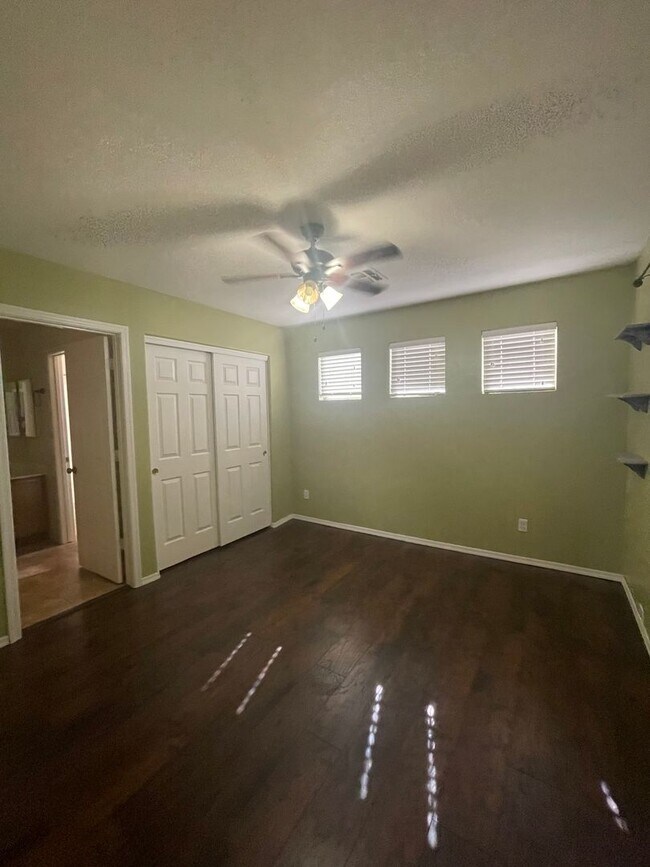 16210 W Davis Rd Surprise, AZ 85374 photo 4