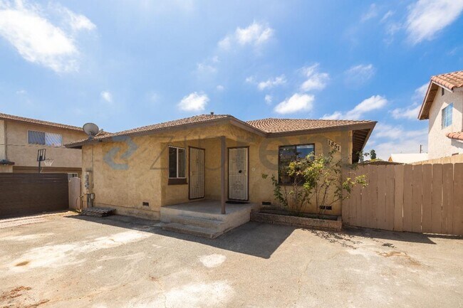 1851 Donax Ave San Diego, CA 92154 photo 3