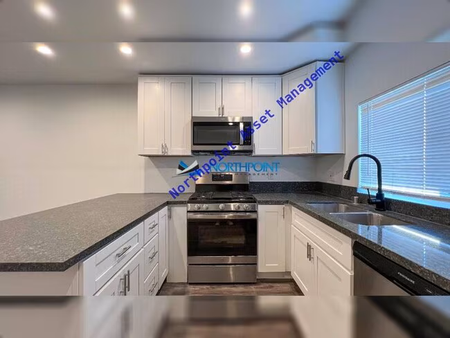 6238 Stanley Ave San Diego, CA 92115 photo 2
