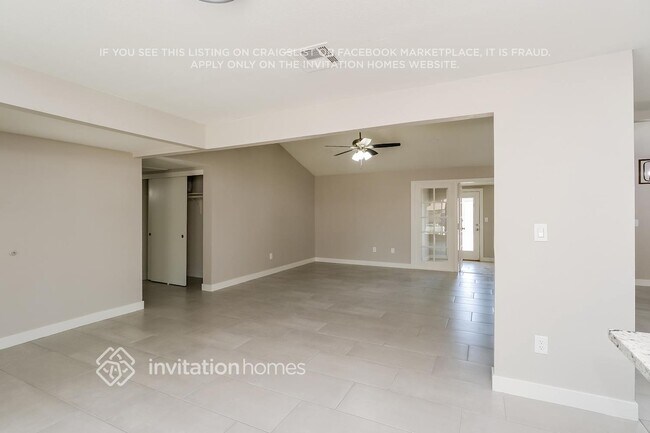5630 W Hatcher Rd Glendale, AZ 85302 photo 3