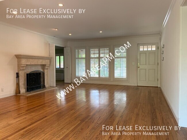 3BR/3BA Single Family House on Hampton Avenue · Redwood City photo 4