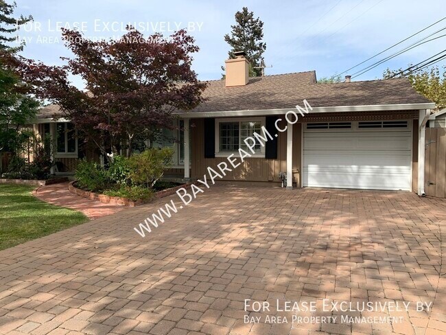 3BR/3BA Single Family House on Hampton Avenue · Redwood City photo 2