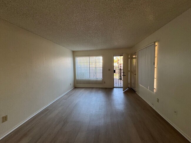 700 E Mesquite Ave Tempe, AZ 85288 photo 3