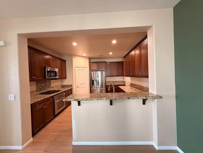 1729 Cripple Creek Dr Chula Vista, CA 91915 photo 4