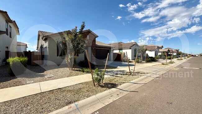 14765 W Sand Hills Rd Surprise, AZ 85387 photo 3