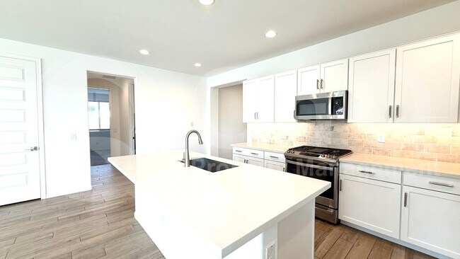 14765 W Sand Hills Rd Surprise, AZ 85387 photo 5