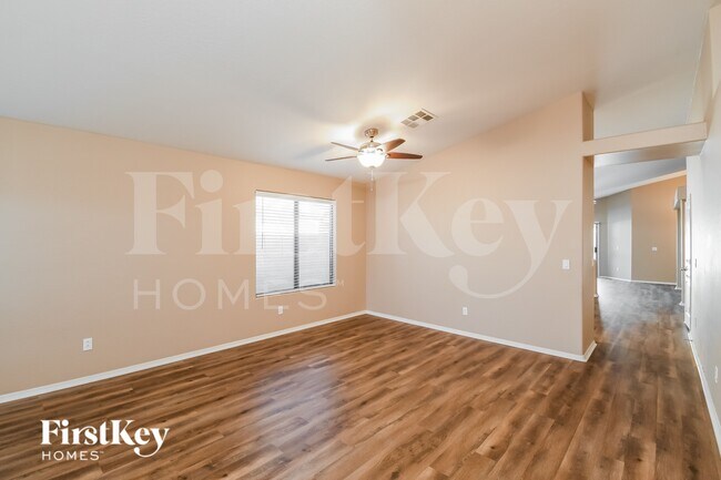 1356 E Cottonwood Rd San Tan Valley, AZ 85140 photo 2
