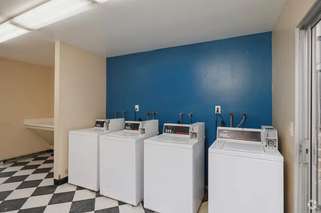 Briarcrest Apartments photo 4