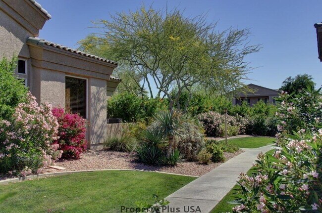 16013 S Desert Foothills Pkwy Phoenix, AZ 85048