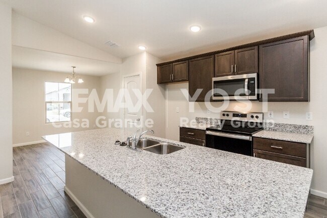 803 W Jardin Dr Casa Grande, AZ 85122 photo 5