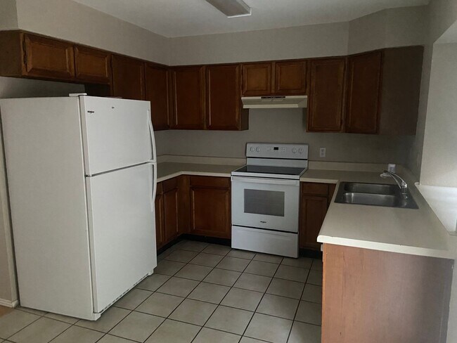 921 W University Dr Mesa, AZ 85201 photo 3