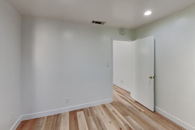 930 Dolores Ave San Leandro, CA 94577 photo 5