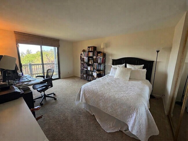 139 Madrona Ave El Granada, CA 94018 photo 4