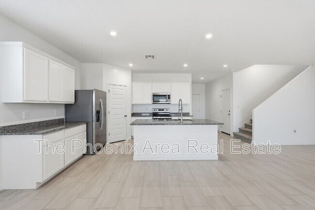 2761 W Seaver Ave Apache Junction, AZ 85120 photo 5