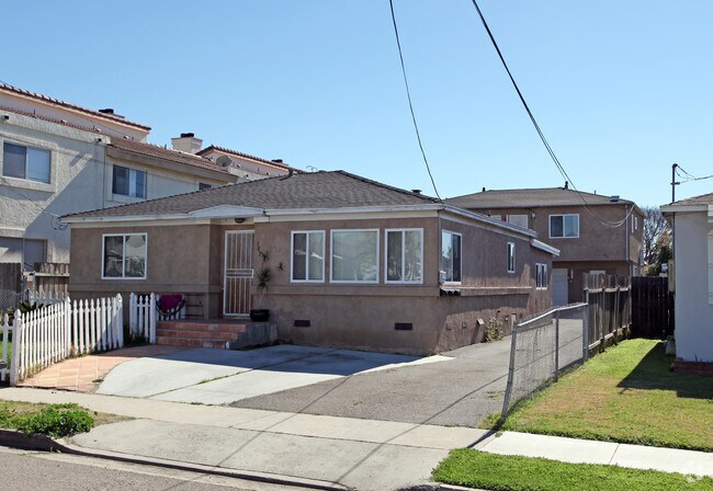 382 Vance St Chula Vista, CA 91910