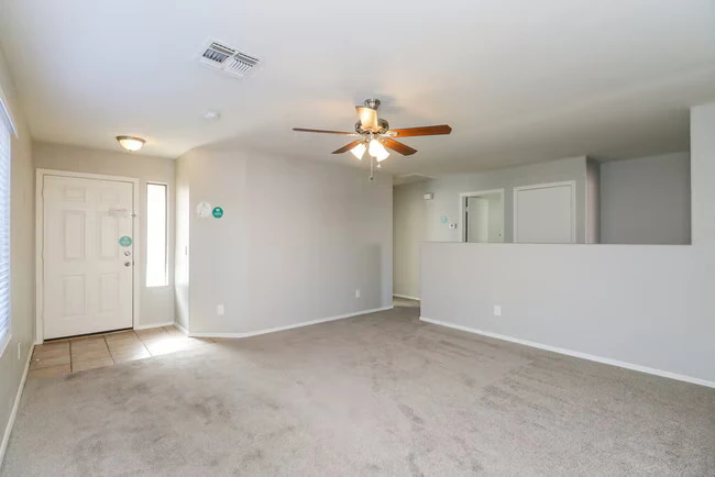 10602 W Rosewood Dr Avondale, AZ 85392 photo 3
