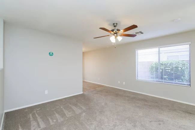 10602 W Rosewood Dr Avondale, AZ 85392 photo 5