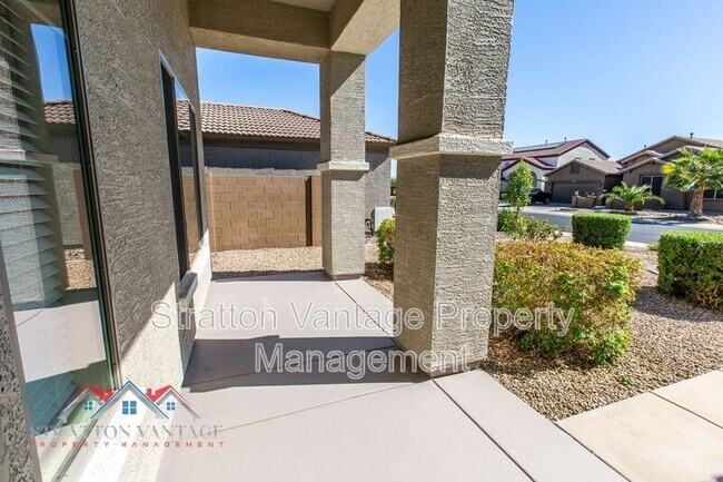 17932 W Caribbean Ln Surprise, AZ 85388 photo 5