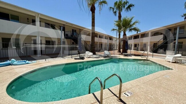 4401 N 12th St Phoenix, AZ 85014 photo 2