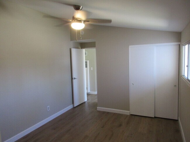 2401 Bartel St San Diego, CA 92123 photo 3