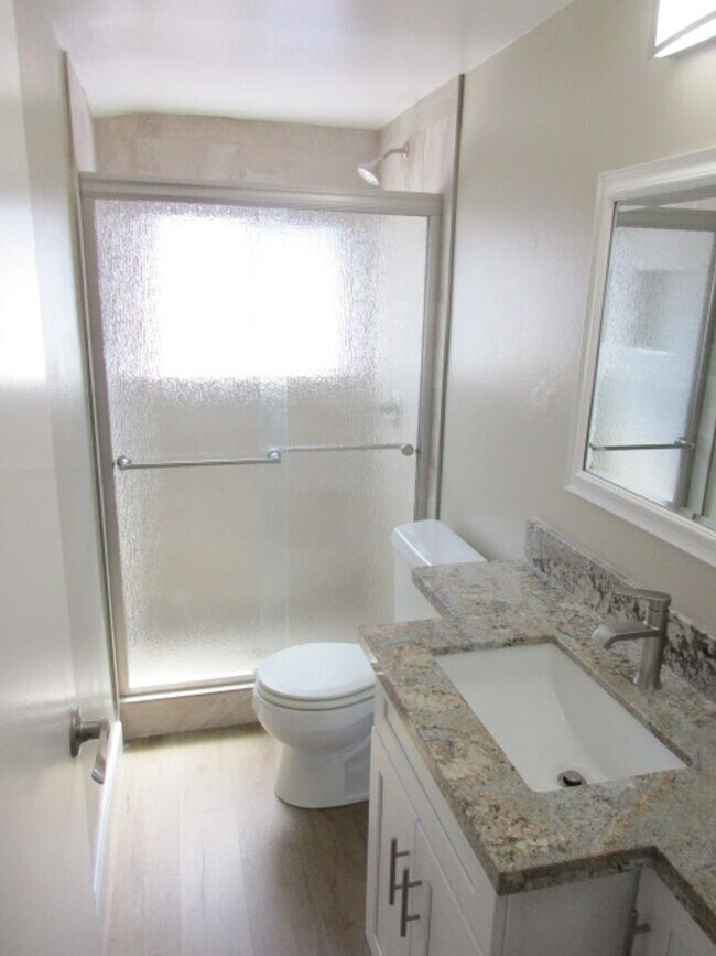 2401 Bartel St San Diego, CA 92123 photo 5