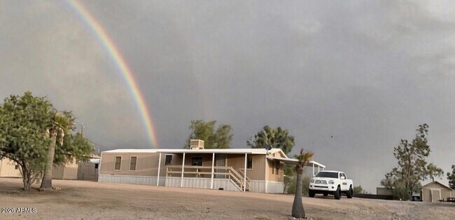 757 N Dapple Rd Apache Junction, AZ 85119