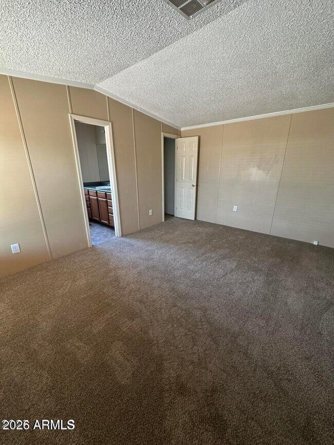 757 N Dapple Rd Apache Junction, AZ 85119 photo 5