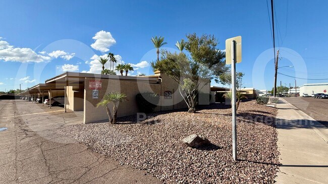 4726 N 14th St Phoenix, AZ 85014 photo 3