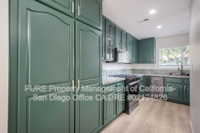 4236 Vista Del Rio Way Oceanside, CA 92057 photo 3
