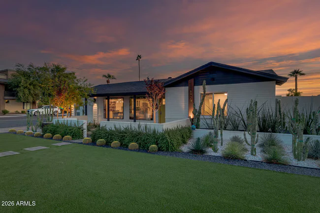 6929 E 6th St Scottsdale, AZ 85251 photo 2