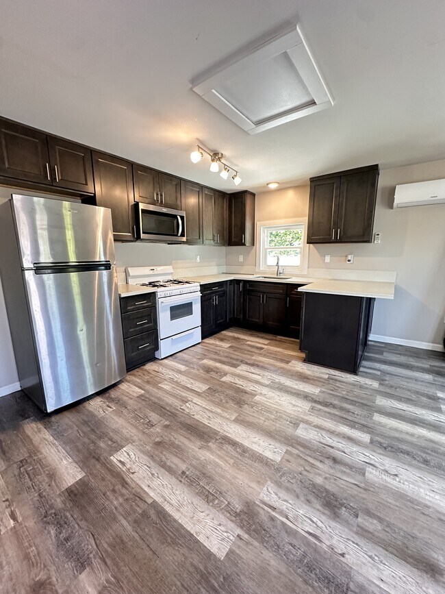 732 Twin Oaks Ave Chula Vista, CA 91910 photo 3