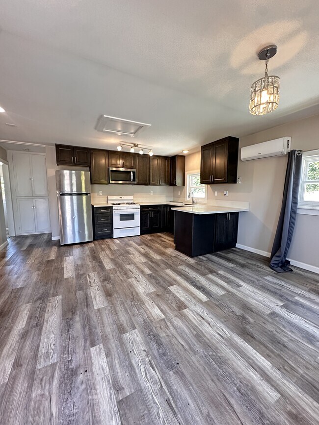 732 Twin Oaks Ave Chula Vista, CA 91910 photo 4