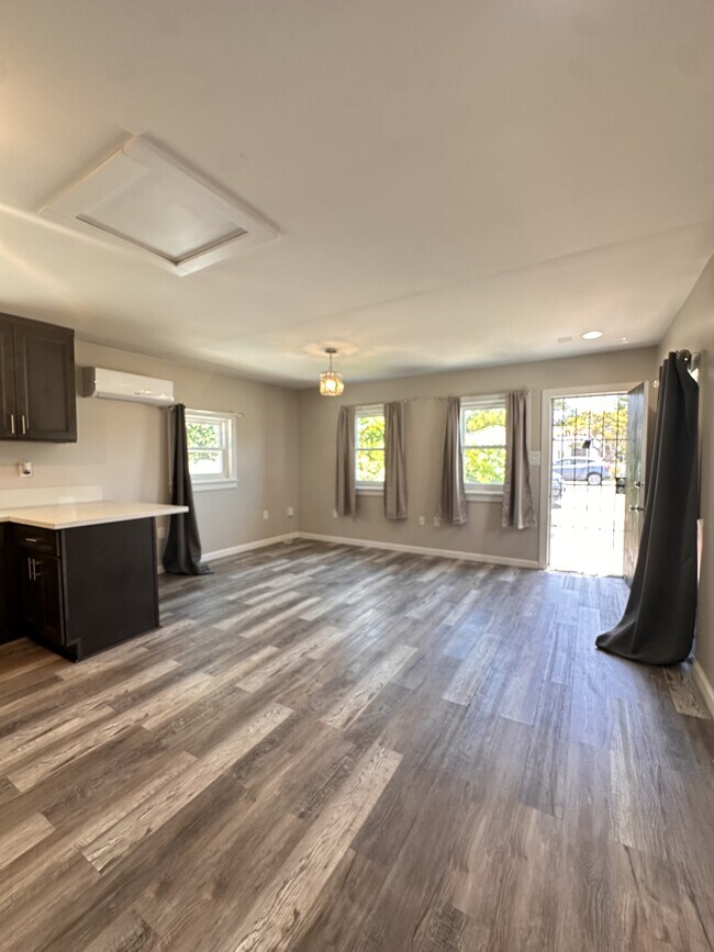 732 Twin Oaks Ave Chula Vista, CA 91910 photo 5