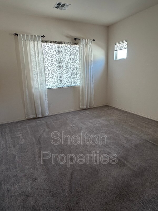 20516 W Legend Trail Buckeye, AZ 85396 photo 5