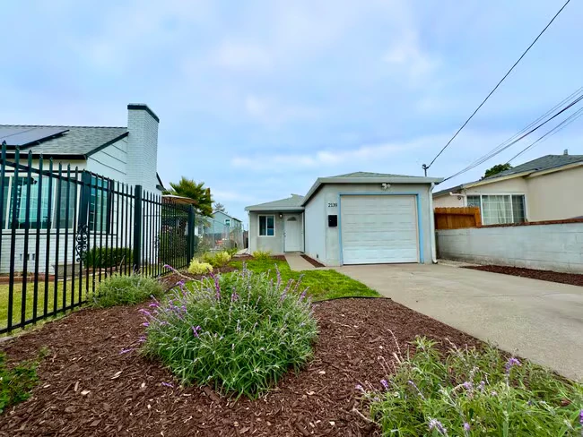 2139 103rd Ave Oakland, CA 94603 photo 5