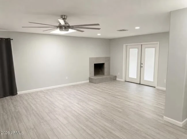 1243 E Riviera Dr Tempe, AZ 85282 photo 4