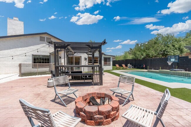 6914 E Phelps Rd Scottsdale, AZ 85254 photo 2