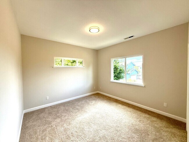 1576 Heritage Ln Santa Cruz, CA 95062 photo 4