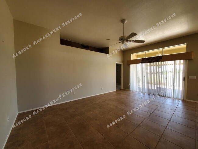 11558 W Tortoise Ct Surprise, AZ 85378 photo 5