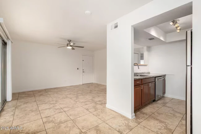 616 S Hardy Dr Tempe, AZ 85281 photo 4