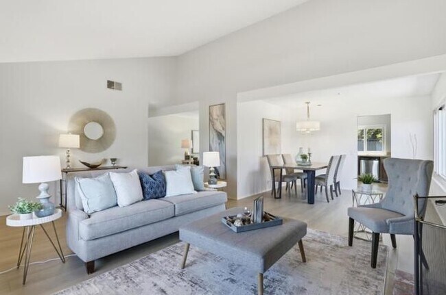 2368 Sawyer Ct Santa Clara, CA 95054 photo 4