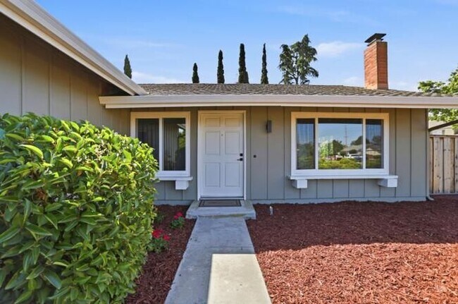 2368 Sawyer Ct Santa Clara, CA 95054 photo 3