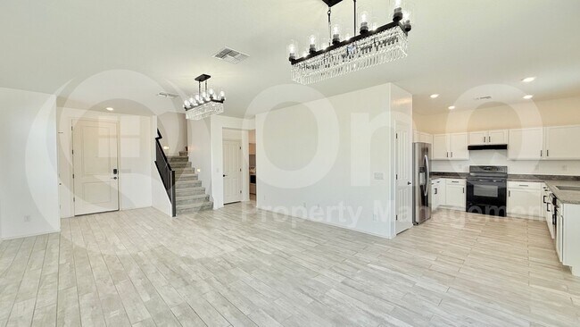 40633 W Helen Ct Maricopa, AZ 85138 photo 4